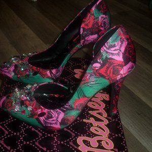 Betsey Johnson Betseyville Tahini Floral High Heel Stiletto Pumps Rhinestone